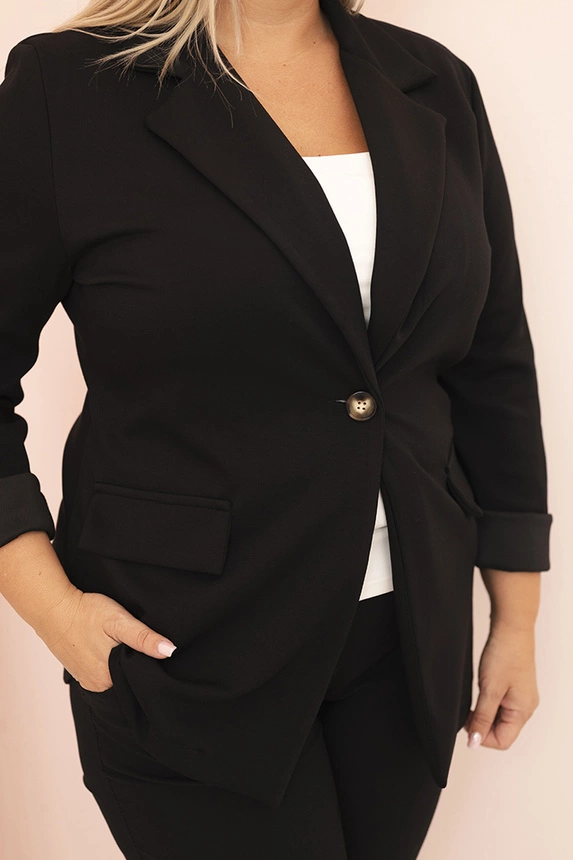 Moteriška viskozinė striukė Plus Size su ilgomis rankovėmis ir apykakle juoda