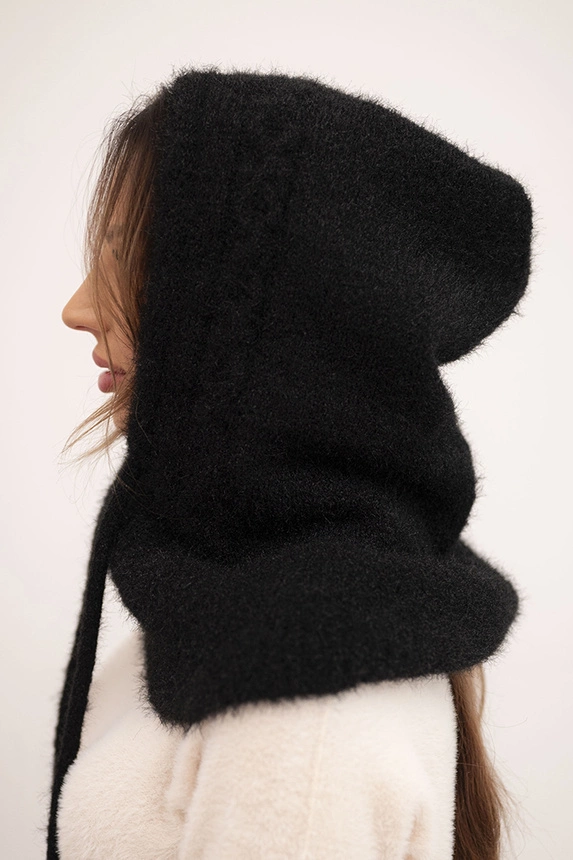 Women's hooded cap with ties and braid weave black