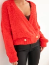 Damenpullover mit Mohair, Wickelstil, mit dekorativen Knöpfen rot