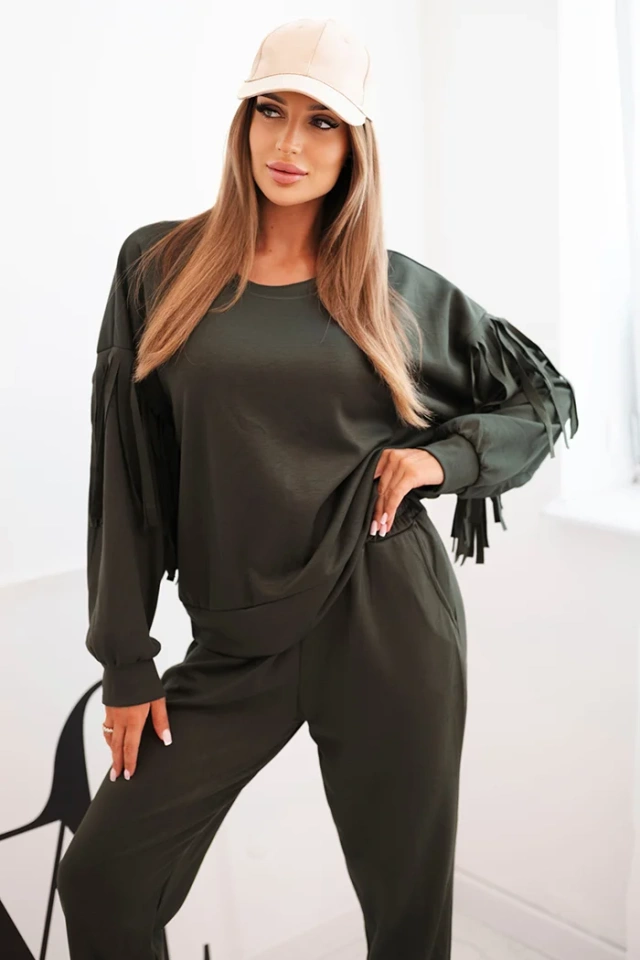 Komplet damski masełkowy z frędzlami na rękawach khaki