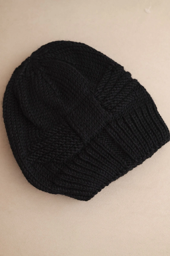 Women's winter wool hat with zirconia and pattern K455 mocha