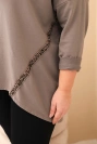 Damenbluse Plus Size aus Baumwolle mit hochgekrempelten Ärmeln und einem Einsatz in Leopardenmuster fango