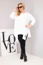 Dámská bavlněná blůza Plus Size s asymetrickým spodním lemem a výřezy bílá