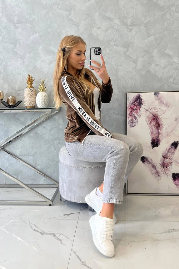 Velúrová mikina s kapucňou hnedá