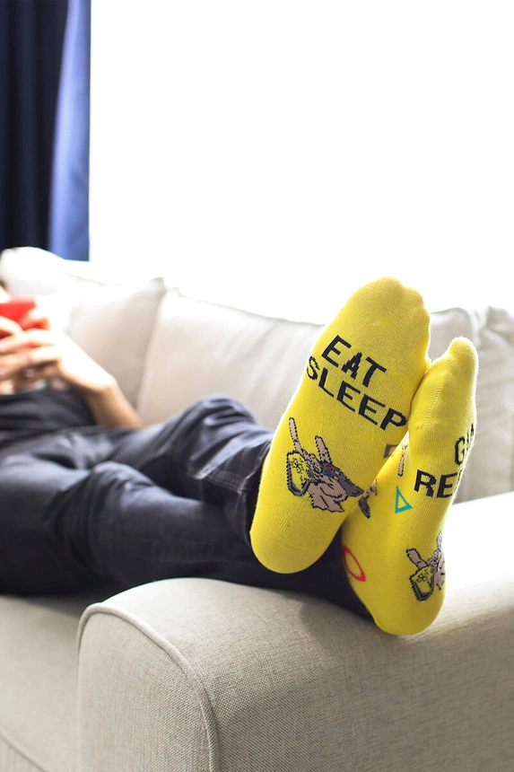 Unisex socks with player design – set of 2 pairs in original packaging