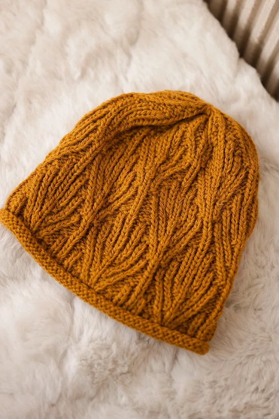 Dámská čepice Leaves K245 mustard