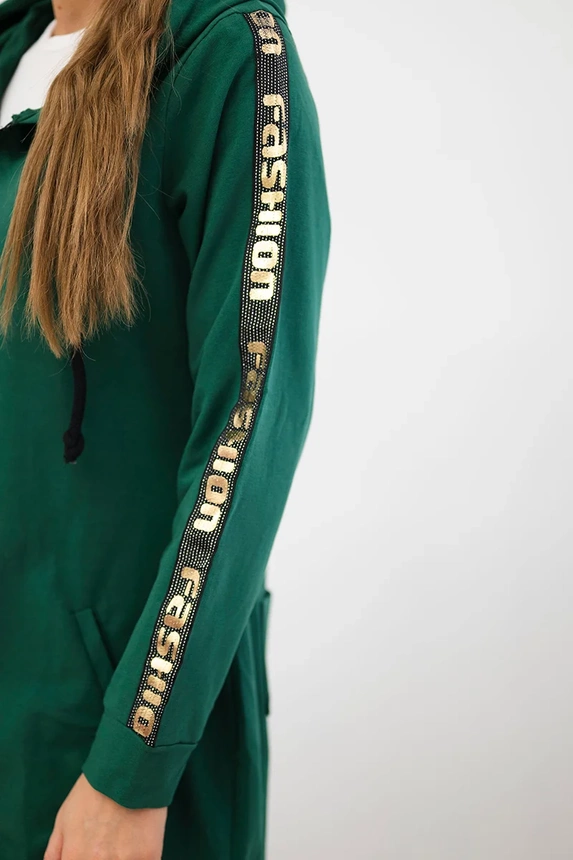 Mikina se zipem na zádech zelená