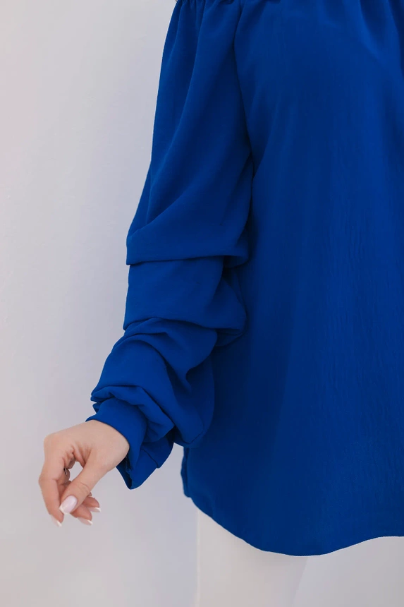 Spanische Bluse mit dekorativen Ärmeln kornblumenblau