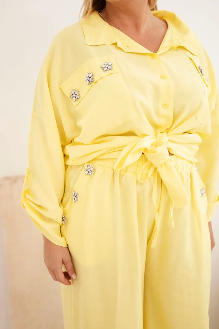 Komplet damski Plus Size z koszulą i szerokimi spodniami żółty