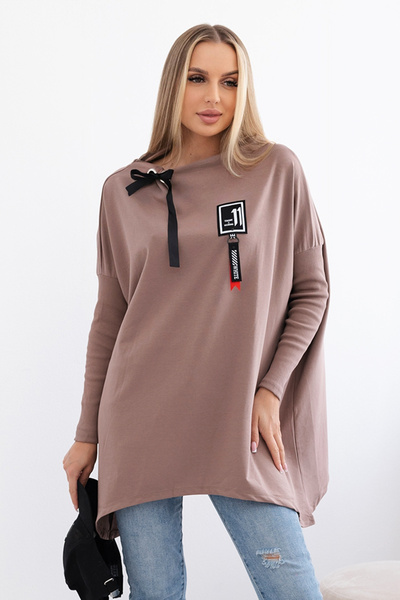 Mikina oversize s asymetrickými stranami mocca
