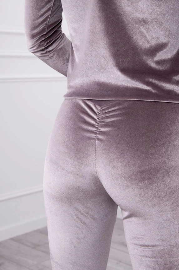 Velor set with ruffles at the back gray