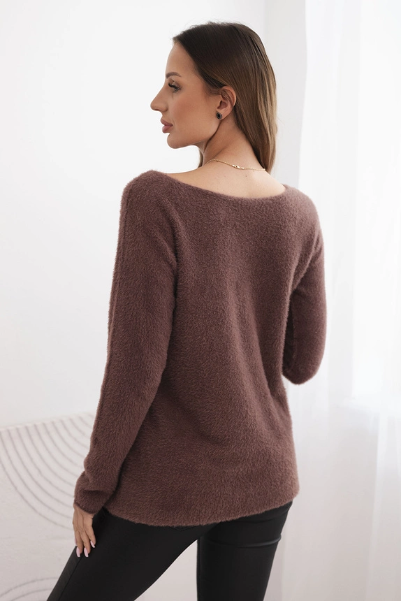 Women's sweater made of soft knit with a round neckline brown