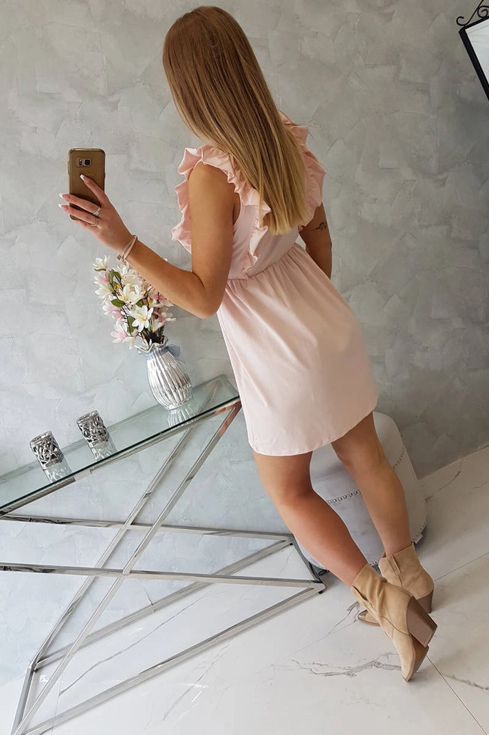 Kleid mit Rüschen an den Seiten puderrosa