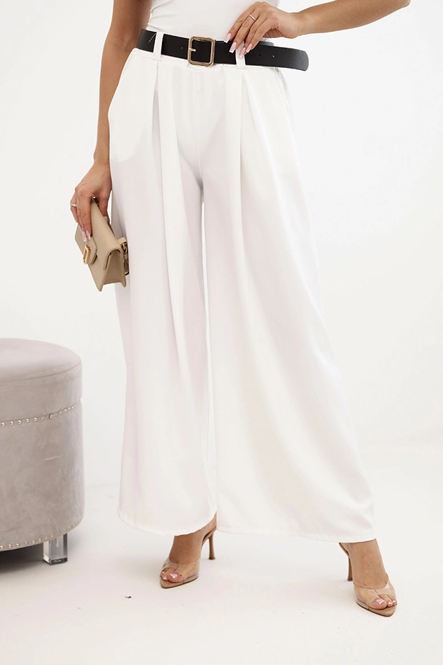 Damenhose mit weitem Bein und Gürtel ecru