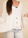 Damenpullover Poncho aus Babyalpaka mit Knöpfen beige