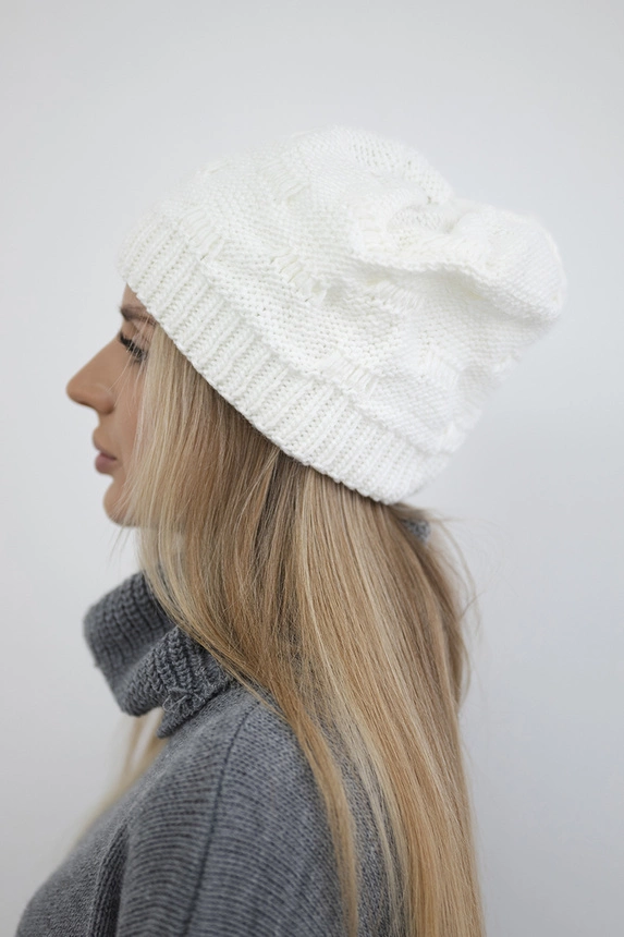 Women's cap Nastia K373 white