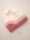 Moteriška beanie kepurė su reljefiniu raštu ir papuošimu smėlio+tamsiai rožinė