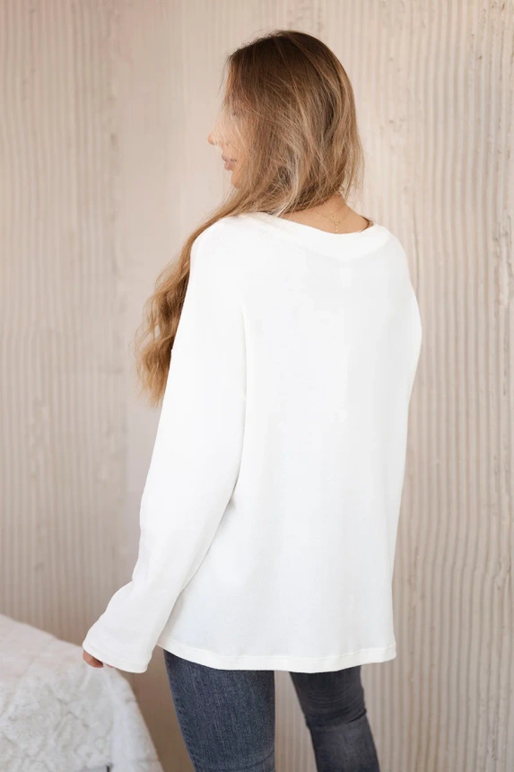 Blouse with necklace ecru