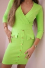 Geripptes Kleid mit Zierknöpfen hellgrün