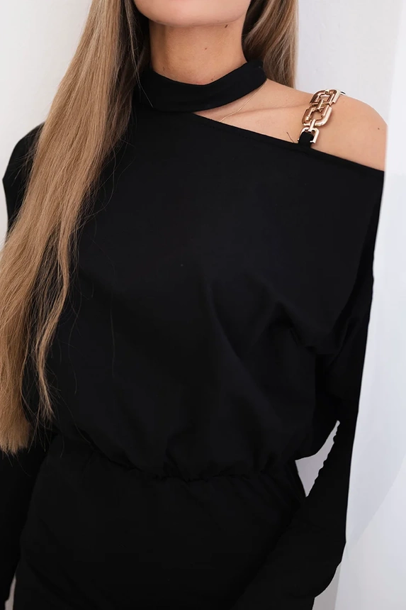 Dress with decoration on the shoulder black