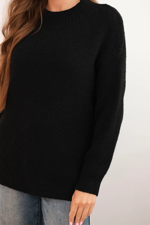 Women's sweater with wool, long sleeves and round neckline black