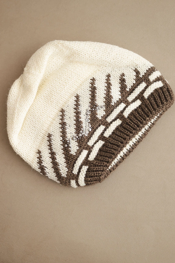 Women's winter wool hat with geometric pattern and rhinestones K469 ecru