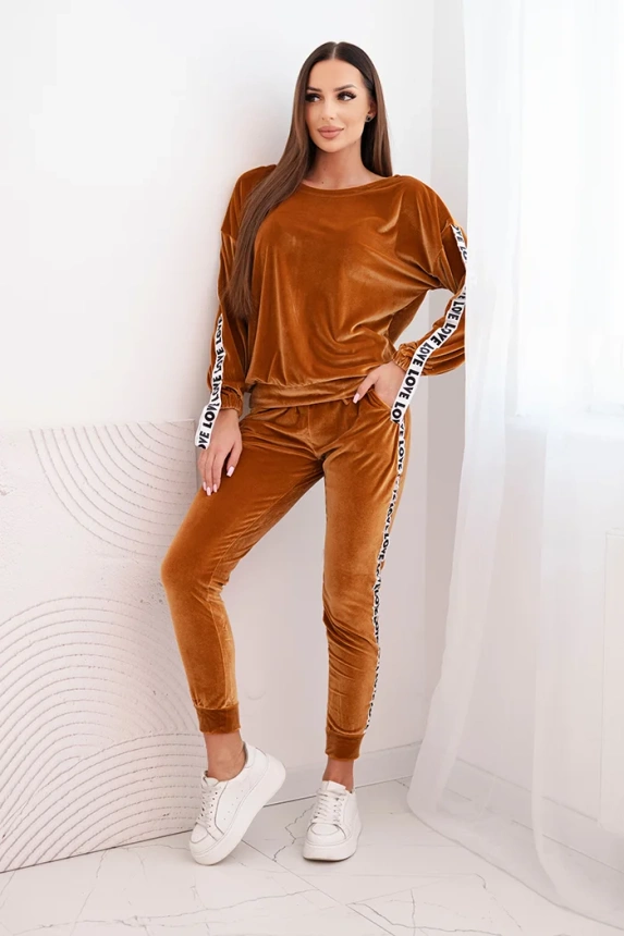 Liebe Kamel Velours Set