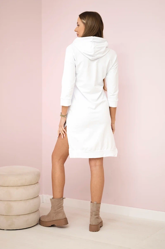 Dress with longer back and colorful print white