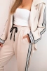 Damenanzug mit Viskose, mit Streifen und Sportjacke beige