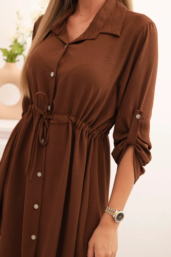 Kleid mit Knopfverschluss und Taillierung schokoladenbraun
