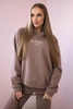 Isoliertes Baumwoll-Set, Sweatshirt mit bestickter + Hose mocca