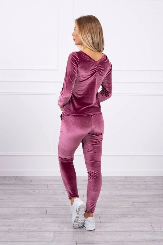 Velurová souprava se záhybem na zadní straně tmavě růžová