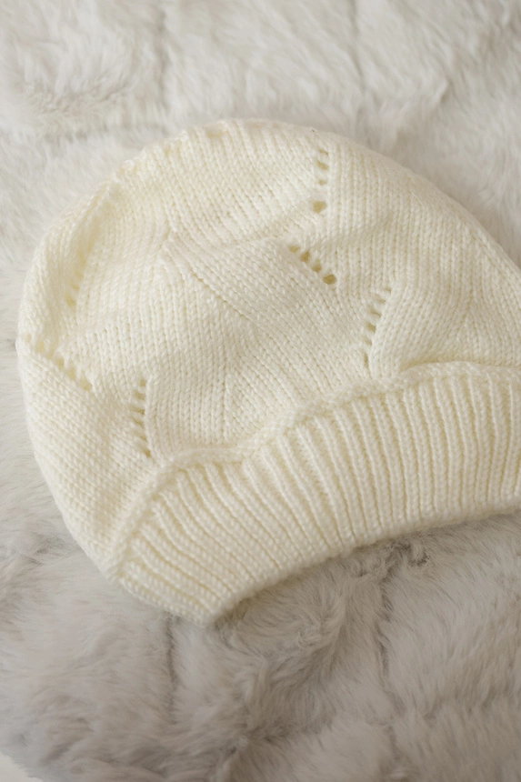 Women's cap Ingrid K371 ecru