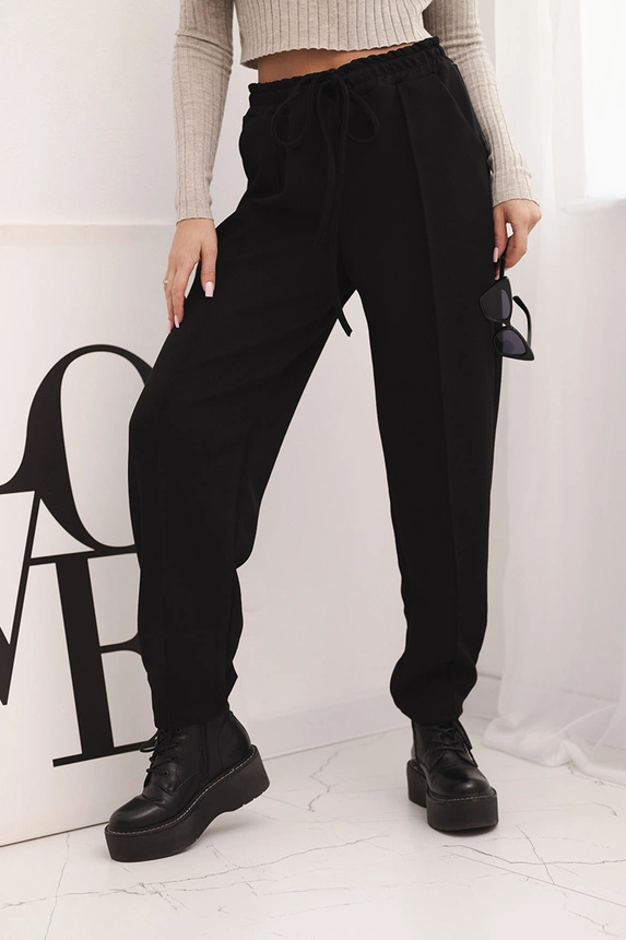 Elegant women's high-waisted trousers with a waist tie black