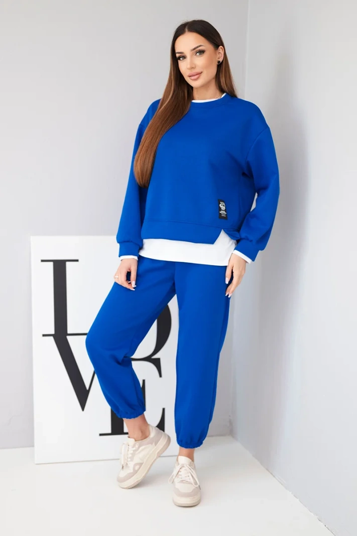 Moteriškas komplektas su laisvu džemperiu ir sportinėmis kelnėmis mėlynas
