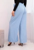Dámske elegantné nohavice so širokým strihom a ozdobným kvetom modré