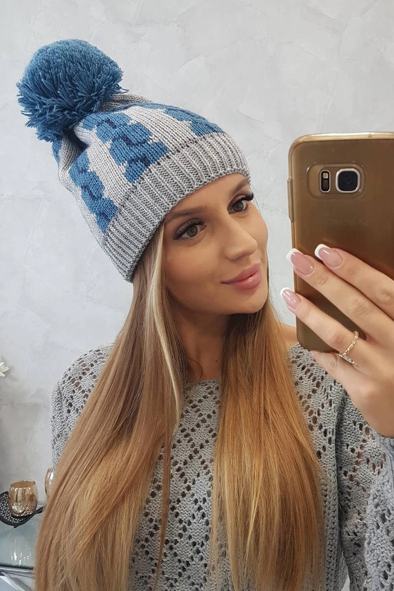 Cap with a pompom Rozalia K323 jeans+grey