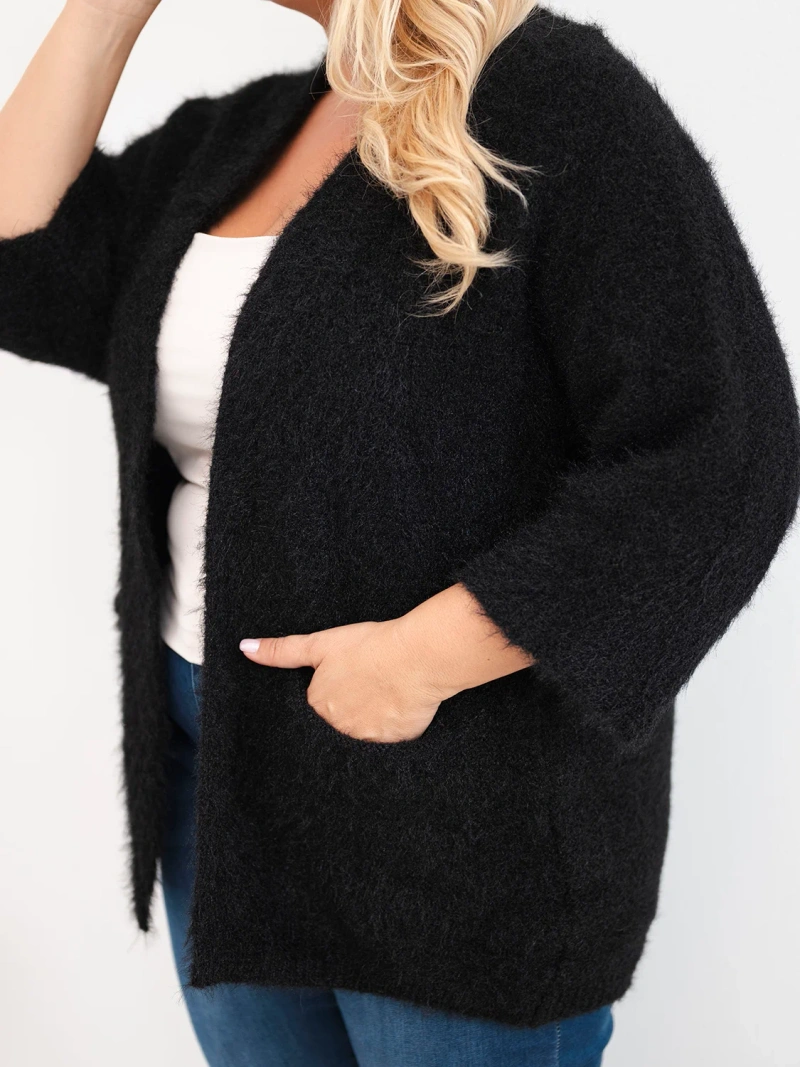 Moteriškas megztinis Plus Size su kišenėmis be užsegimo juodas