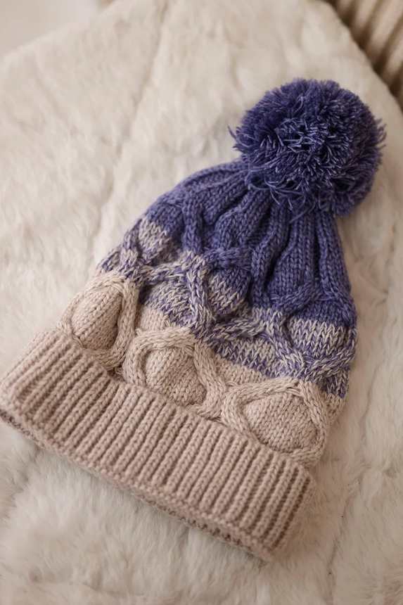 Cap with fleece Alice K248 beige+violet