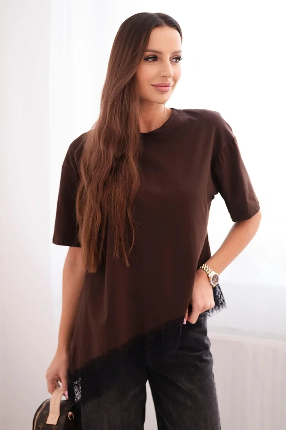 Women's cotton asymmetric blouse with lace at the bottom brown
