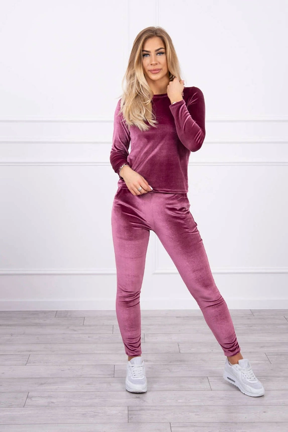 Velor set with ruffles at the back dark pink