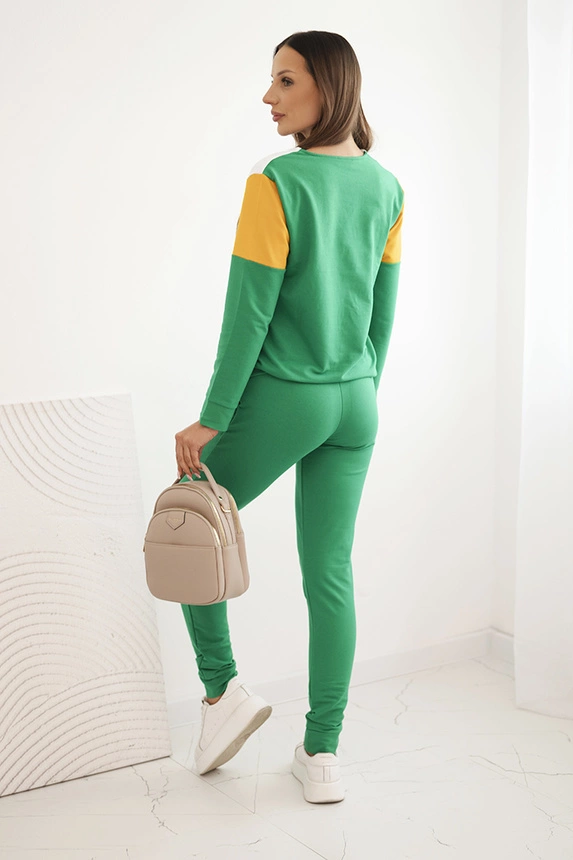 Women's tracksuit set with V-neck green