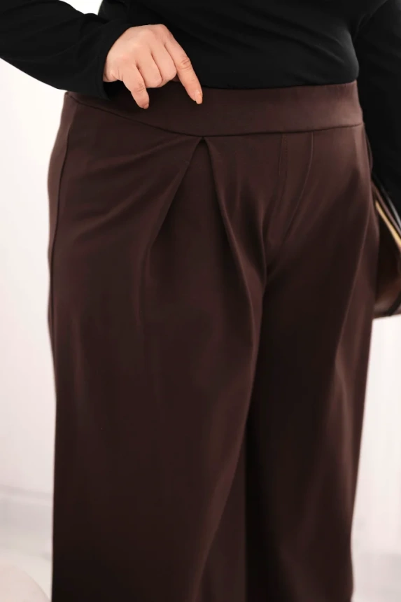 Dámske nohavice Plus Size so širokými nohavicami a plisovaním hnedé