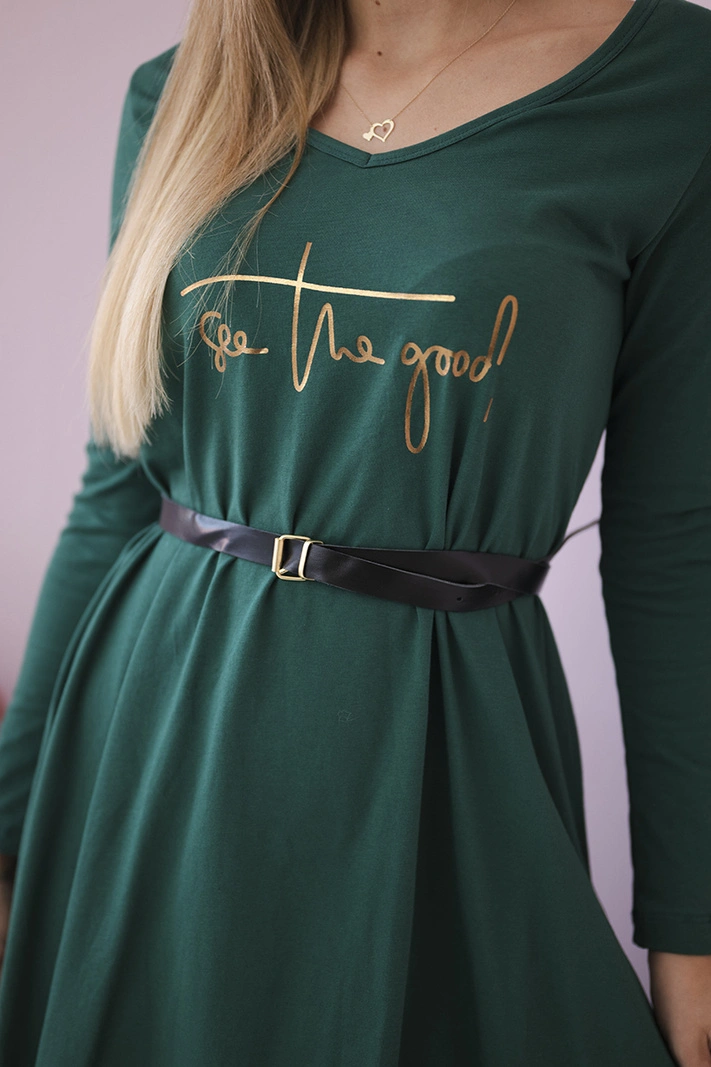 Kleid mit Ziergürtel und Aufschrift dunkelgrün