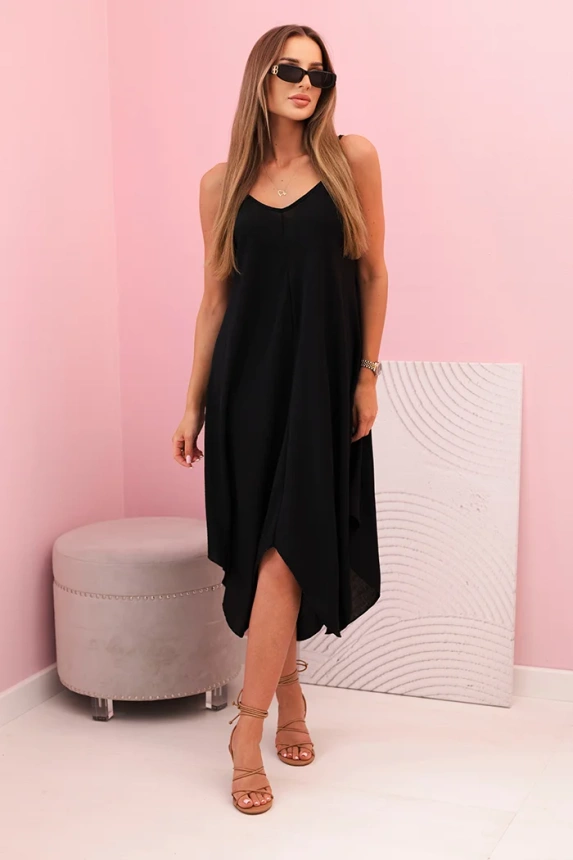 Women's dress with straps flared with an asymmetrical hem černý