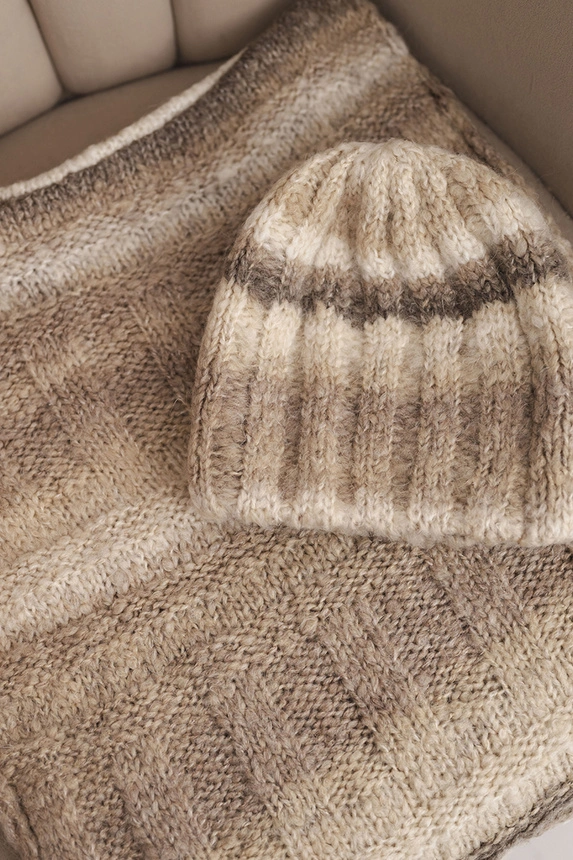 Women's winter set with mohair, hat and fluffy texture scarf K500 beige