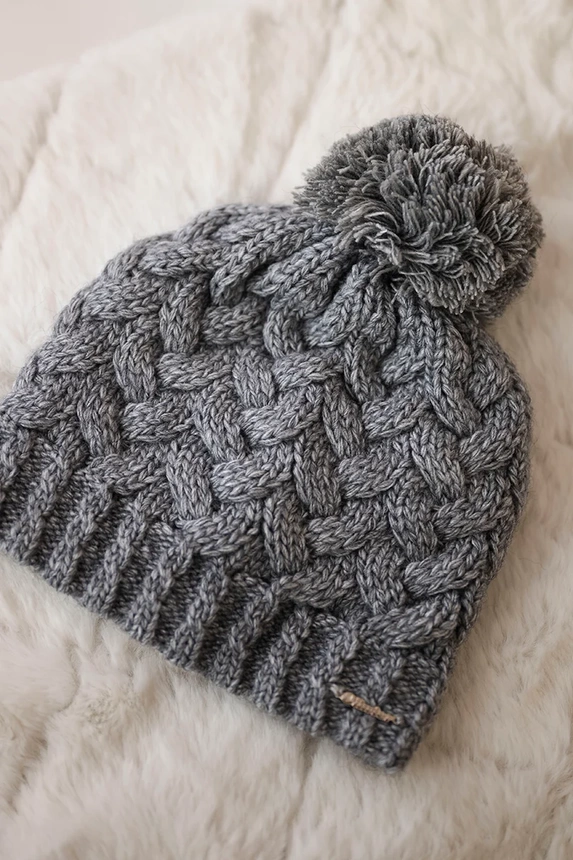 Cap with fleece Waleria K307 dark gray