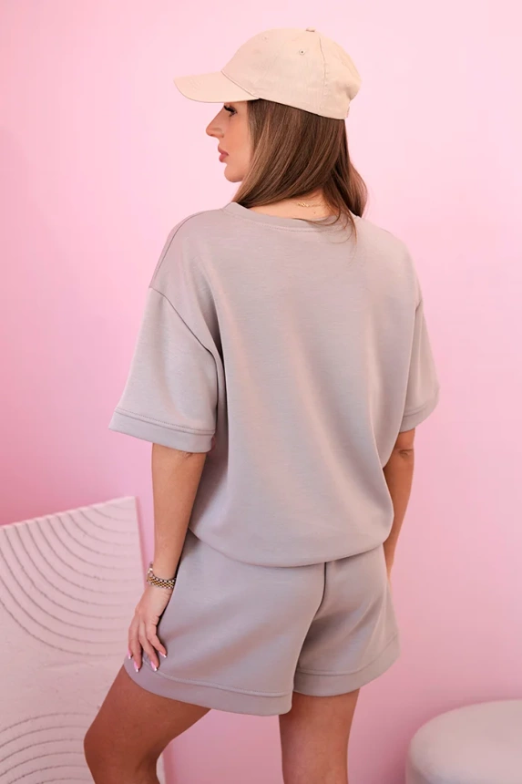Women's butter set with high-waisted shorts dark beige