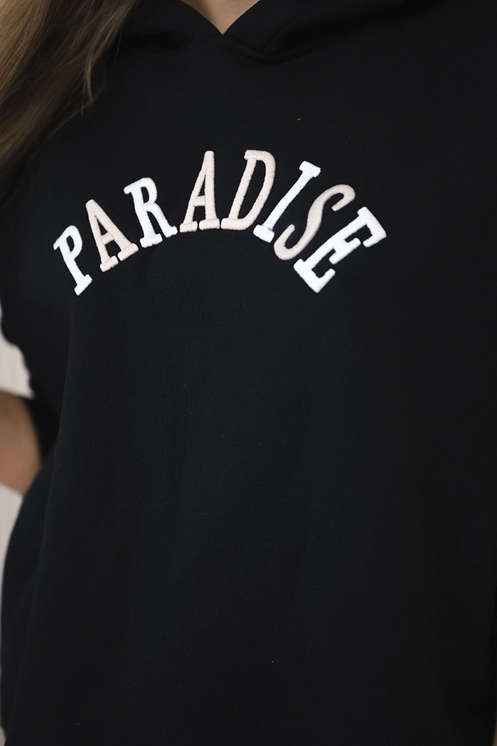 Medvilninis rinkinys su išsiuvinėtu užrašu Paradise šviesiai juodas