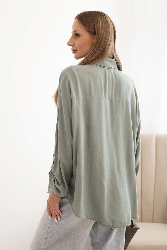 Damenbluse aus Viskose mit dekorativen Knöpfen und Kragen khaki